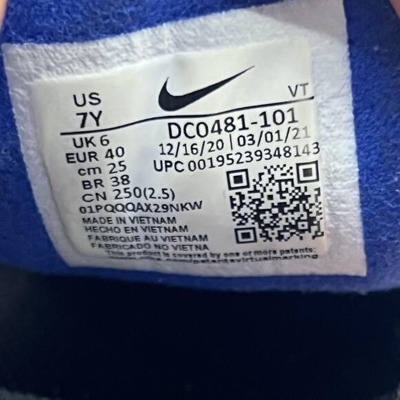 Kid's 7 / Women's 8.5 - Nike Waffle One GS Beige Running Breathable Low Sneakers - Picture 8 of 9